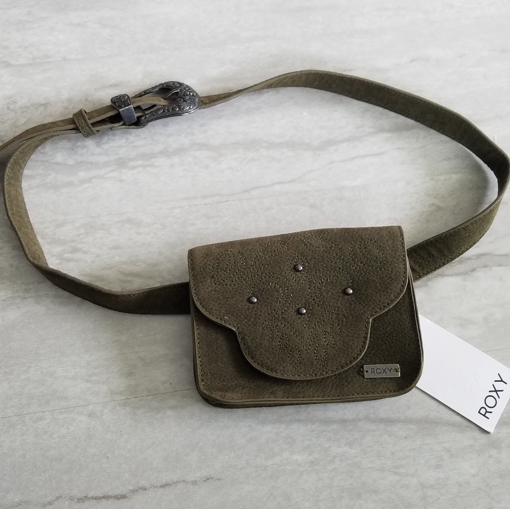 ROXY | BNWT Fruit Punch Fanny Pack Belt - Thyme